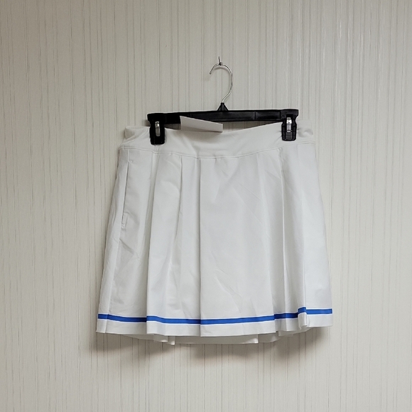 Lady Hagen Dresses & Skirts - Lady Hagen White Skort with Blue Trim Sz Medium Golf, Tennis Pickleball New Tags